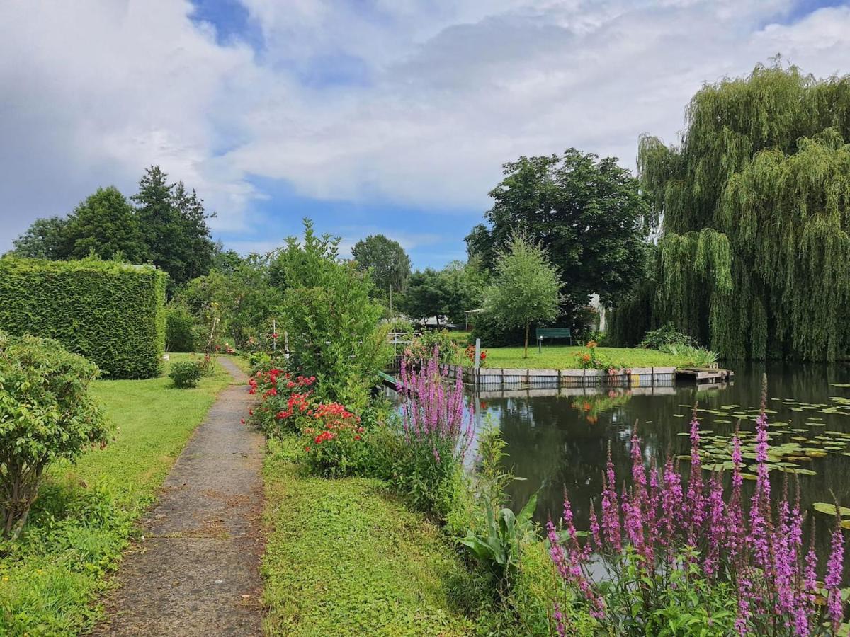 Le Cottage Des Hortillonnages Амиен Екстериор снимка
